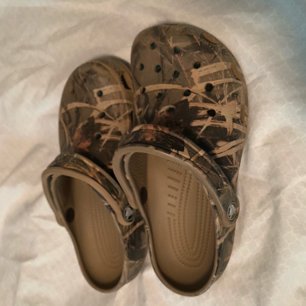 Camo crocs
